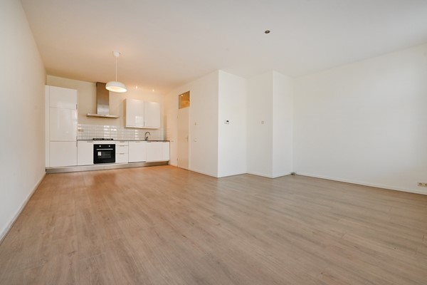 Verkocht onder voorbehoud: Claes de Vrieselaan 81A01, 3021 JD Rotterdam